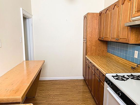 3rd image of 28-14 Steinway St #2F