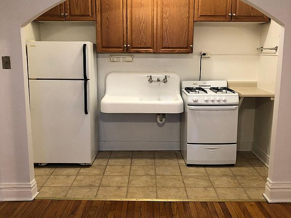 2nd image of 1191 S Taylor Ave #5