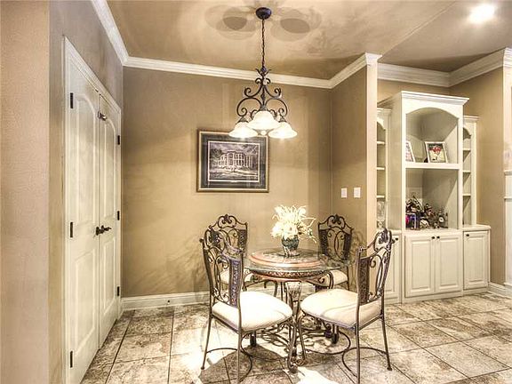 4th image of 5396 Bluebell Dr