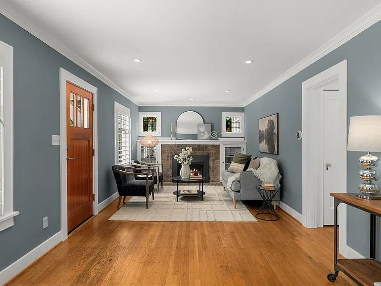 316 W Newell St #A — Photo 4