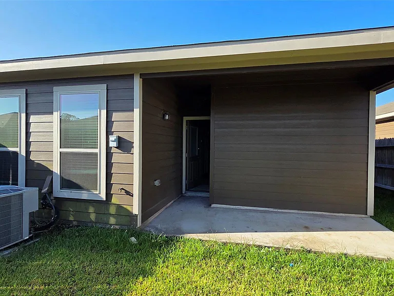 9760 Grosbeak Ln — Photo 10