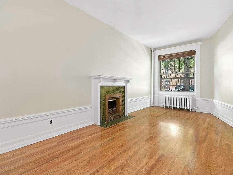 2nd image of 426 W 144th St #1
