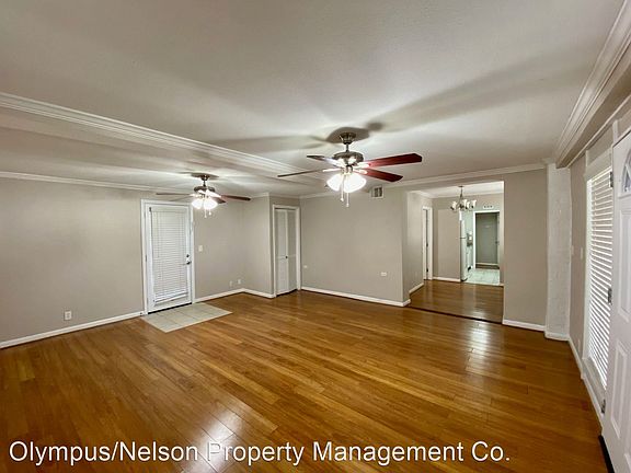 2nd image of 2616 Greenbriar St #1