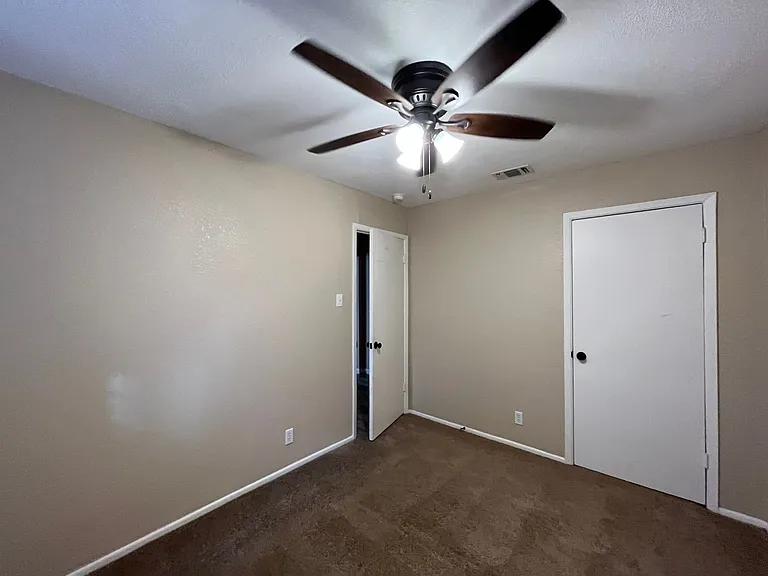 6522 Ridge Willow Dr — Photo 3