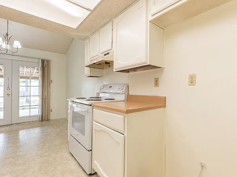 8127 Babe Ruth St — Photo 16