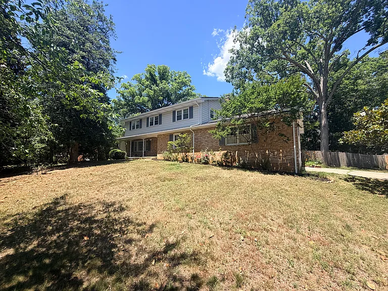 2732 Alfred Cir — Photo 2