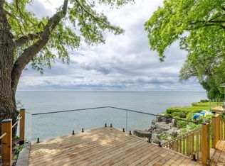 21 2nd St, Oakville, ON L6J3T1
