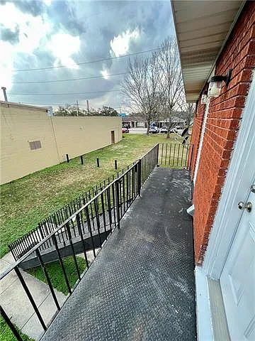 222 W Morales St #C — Photo 6