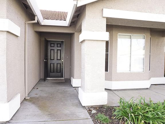 4th image of 9064 Ducks Pond Way