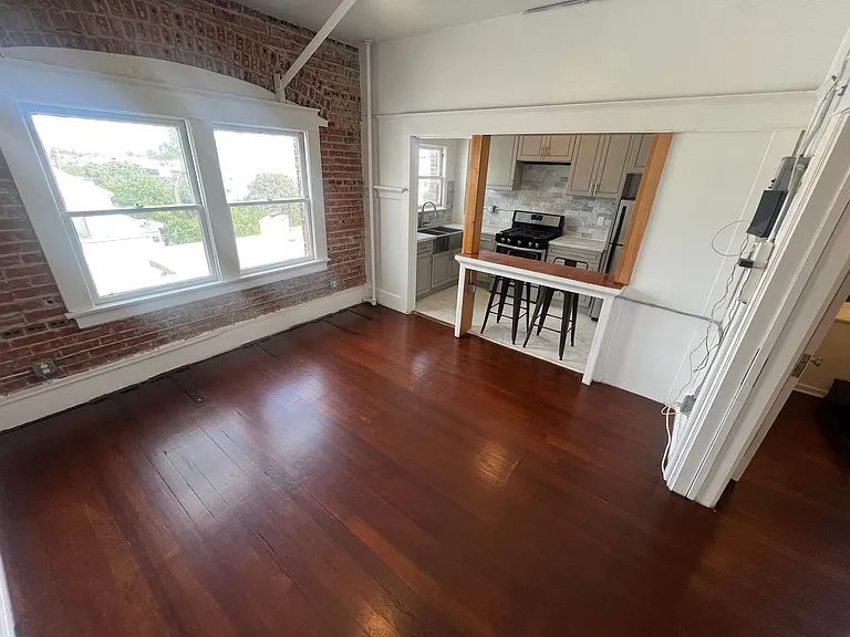 15 Paloma Ave — Photo 43