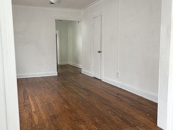 2nd image of 1416 S Lorenzo Ave APT 1