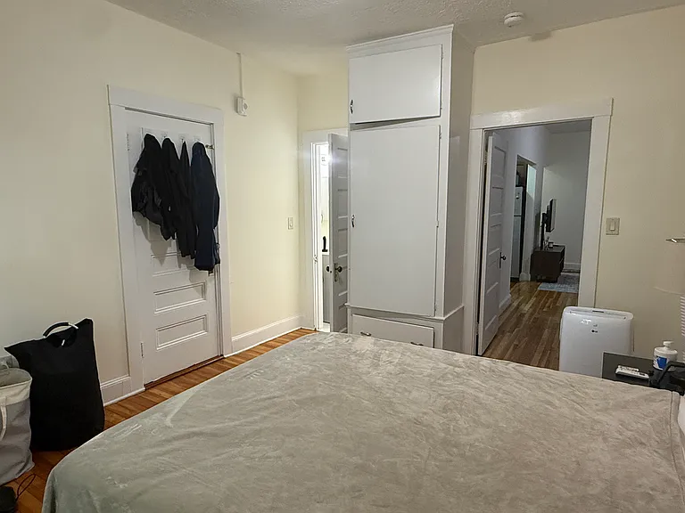 179 Winthrop Rd #6 — Photo 8