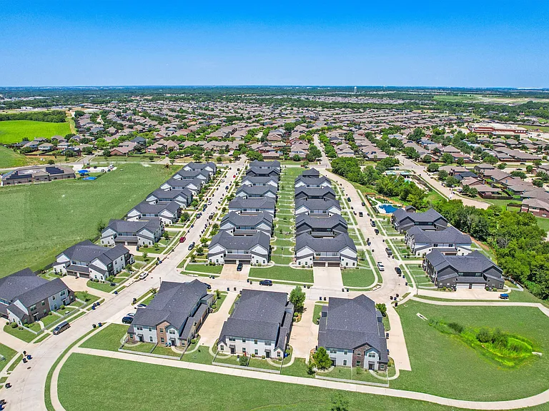 Townhomes at Princeton Meadows — Photo 44