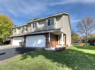 1891 Deer Hills Trl, Eagan, MN 55122