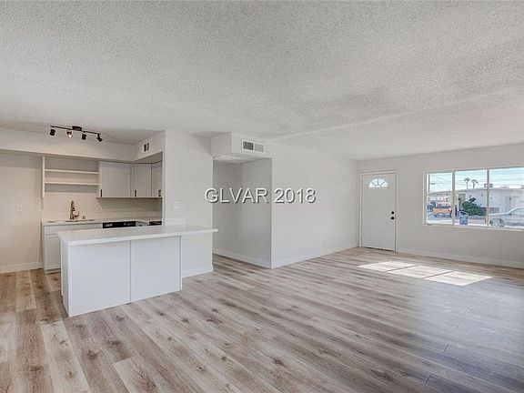 5th image of 4904 Apawana Ln
