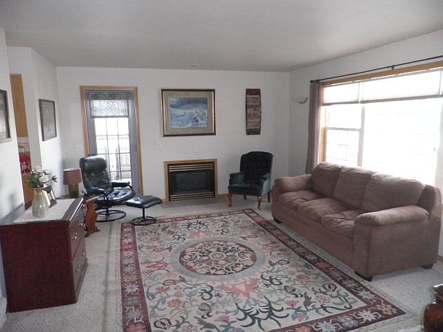 1st image of 270 NW Terre View Dr