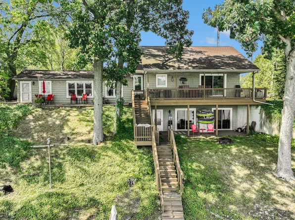 743 Gilead Shores Dr, Bronson, MI 49028