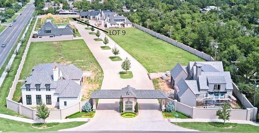1st image of 8517 Stonehurst Ct