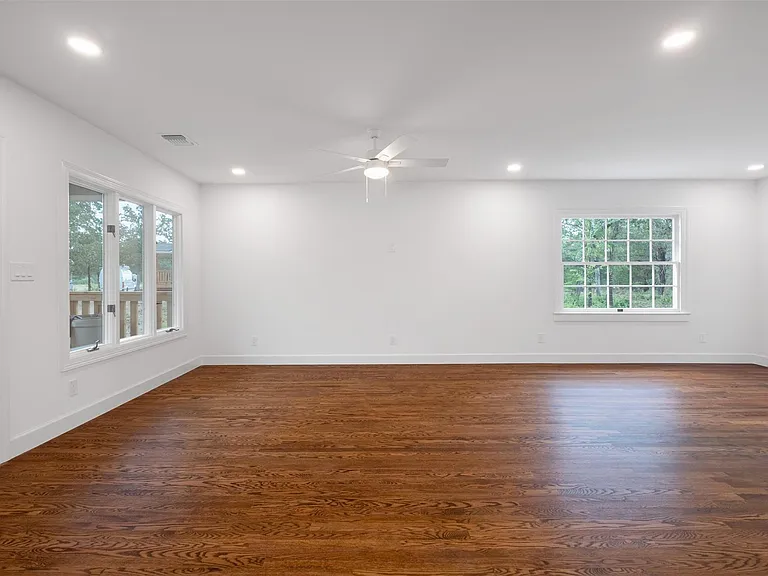 251 Foothill Rd — Photo 10