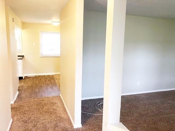 4th image of 4212 S Walcott St