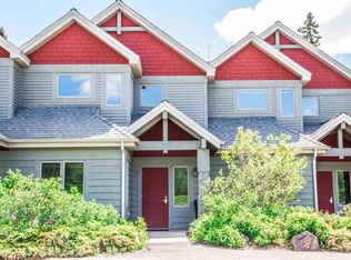 678 Cliffhouse Rd, Tofte, MN 55615