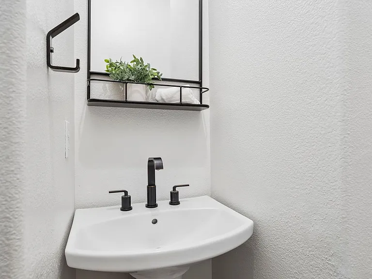 4830 SW View Point Ter — Photo 14