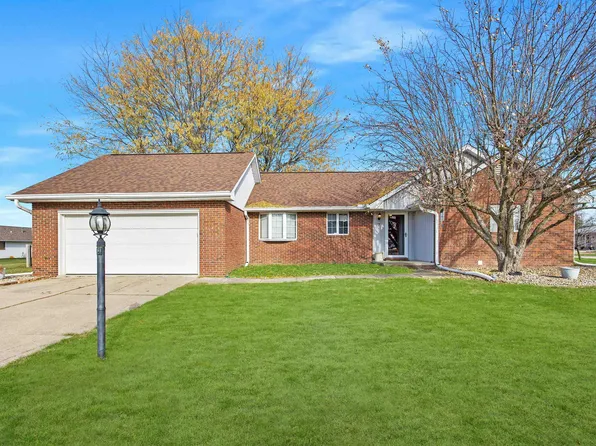 74 N Oregon Ct, Morton, IL 61550