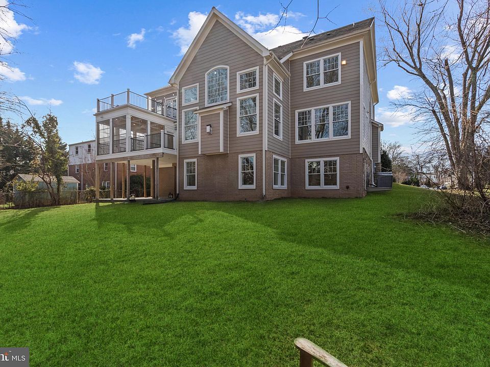 2nd image of 6808 Broyhill St