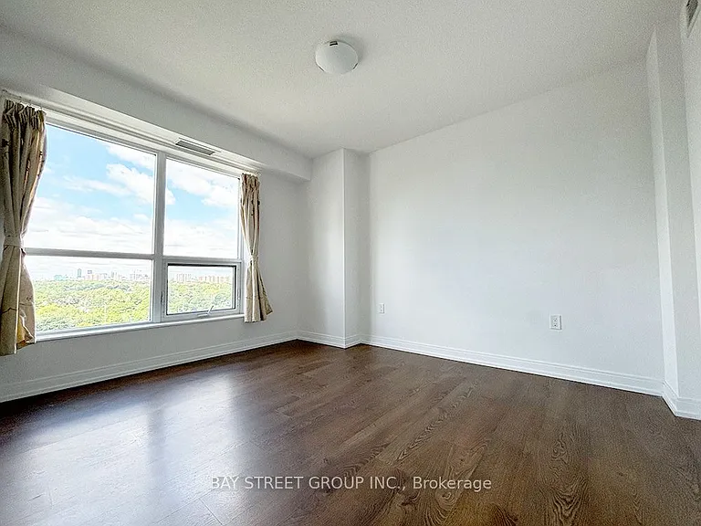 275 Village Green Sq #1222 — Photo 10