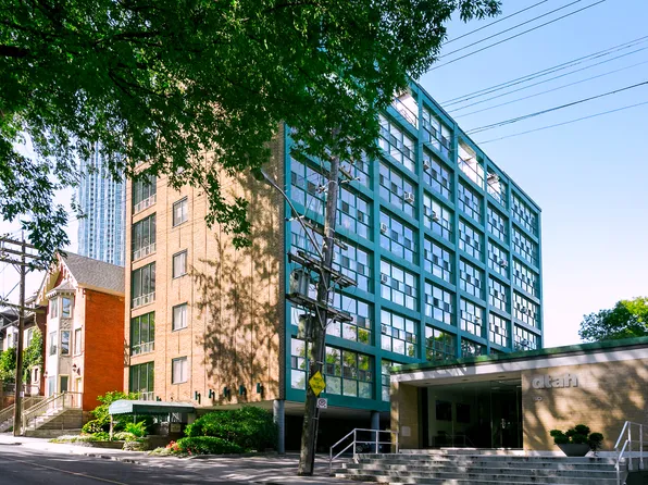 40 Park Rd, Toronto, ON