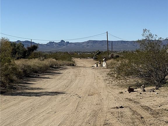 5th image of 306-47-014F Earl Dr.