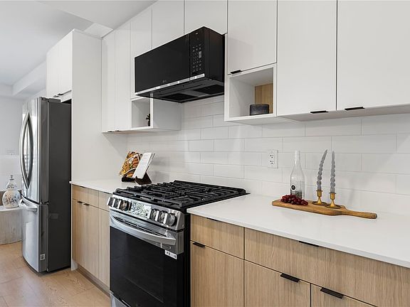 2nd image of 2629 Millstream Rd #104