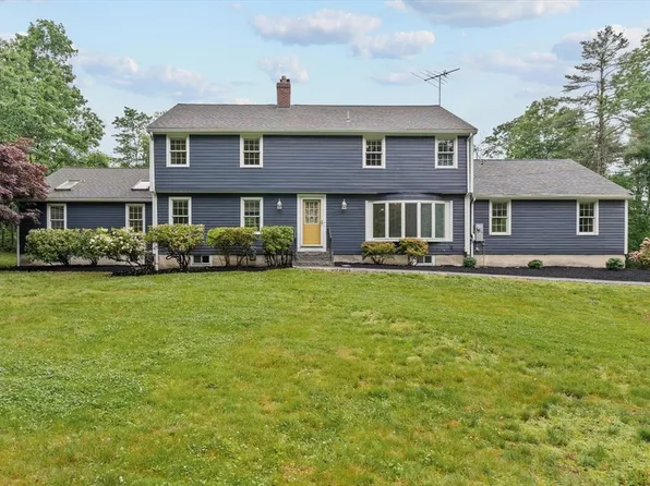 2 King George Dr, Boxford, MA 01921