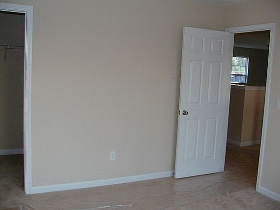 4th image of 102 Bellevue Dr