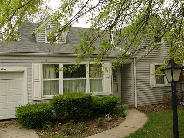 Maintenance free vinyl exterior!