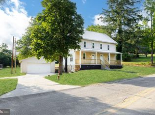 1753 Beck Mill Rd, Hanover, PA 17331