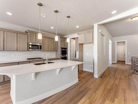 7th image of this home