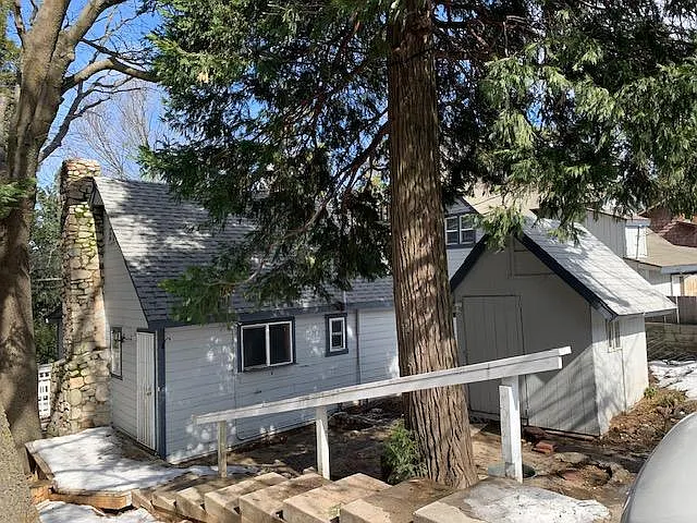 REAR OF HOME, SHED, ON 22668 GRANDVIEW - 1082 Playground Dr
