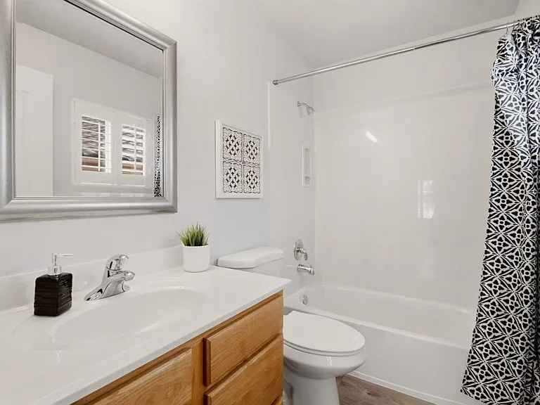 5239 Molokai Ave NE — Photo 16
