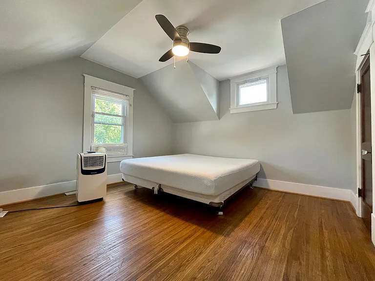 1667 Richmond Dr — Photo 18