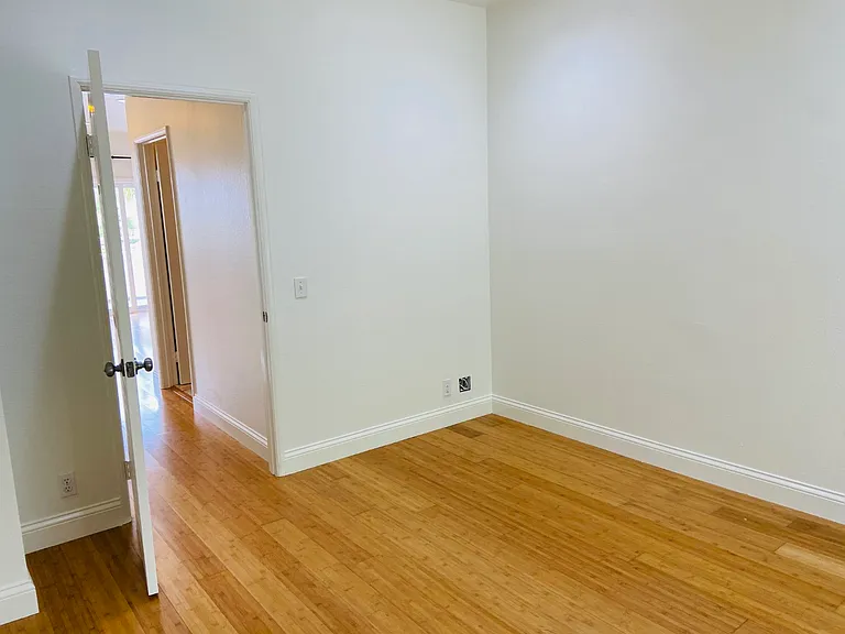 20812 Beach Blvd — Photo 21