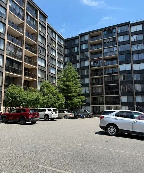 9060 Palisade Ave #705 — Photo 1