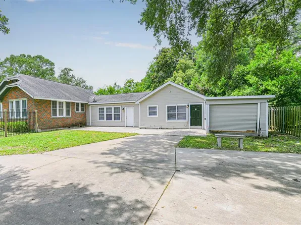 931 Laurel St #B, La Marque, TX 77568