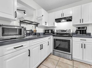 8720 N Sherman Cir APT 101, Miramar, FL 33025