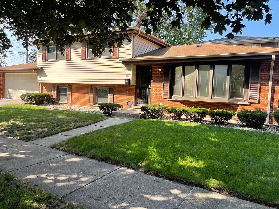 1st image of 1294 Price Ave