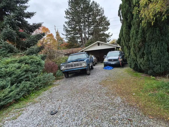 1685 Grandview Pl, Ferndale, WA 98248
