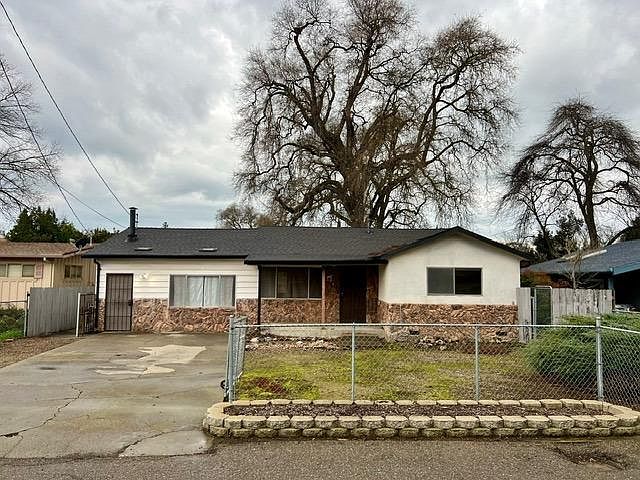 1st image of 2135 Idaho Ave