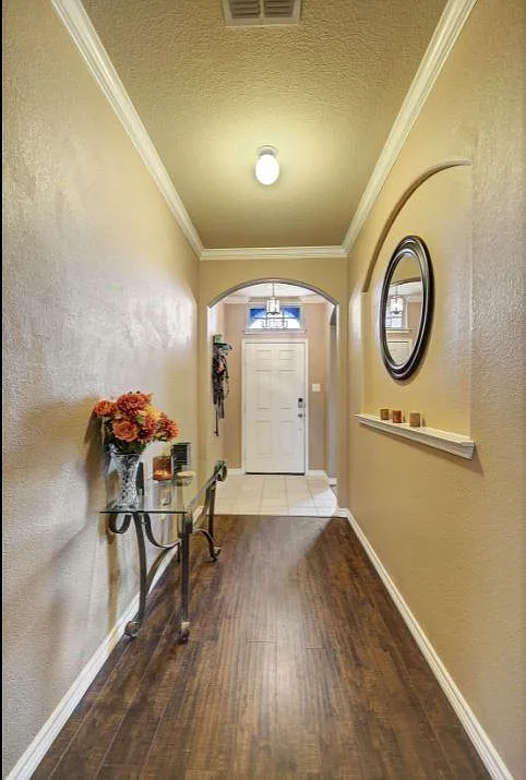 Building Photo - 11701 Summer Springs Dr