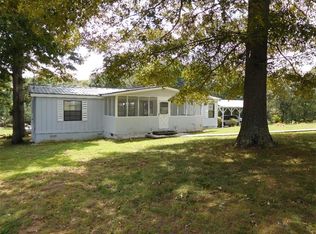 29 Dewberry Ln, Cartersville, GA 30120