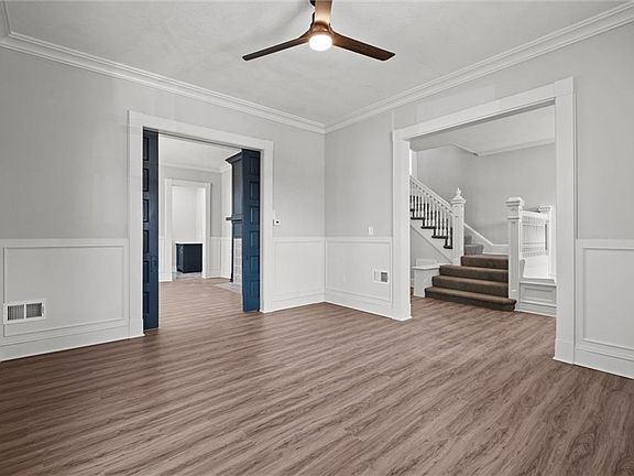 5th image of 522 Olive St